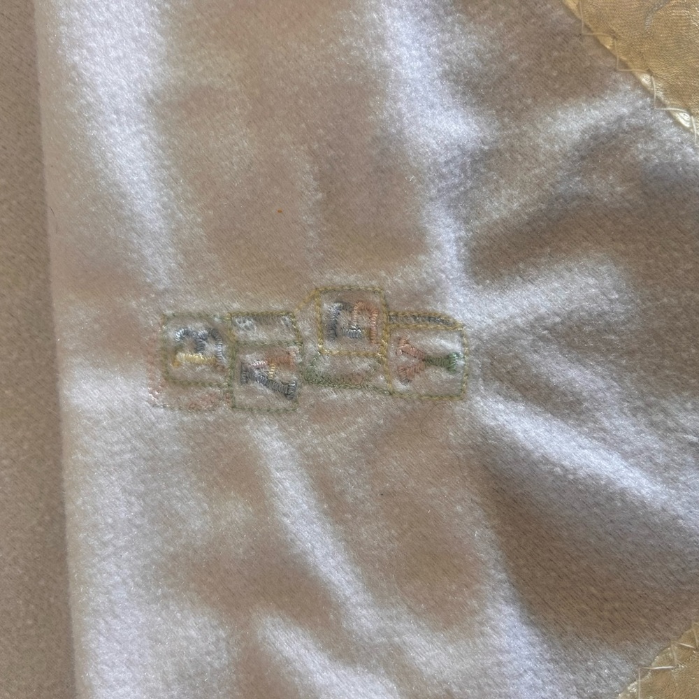 Vintage Quiltex Cream and baby White Blanket
